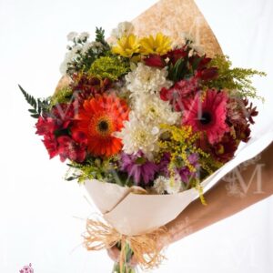 Boho Campestre- Mix de flores campestres, coloridas e sortidas em embalagem Kraft