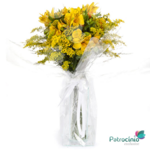 Bouquet de alstroemérias e complementos de tangos compacto